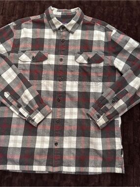 Patagonia Men's Plaid Button-Down Shirt - Black, White & Red Size Large